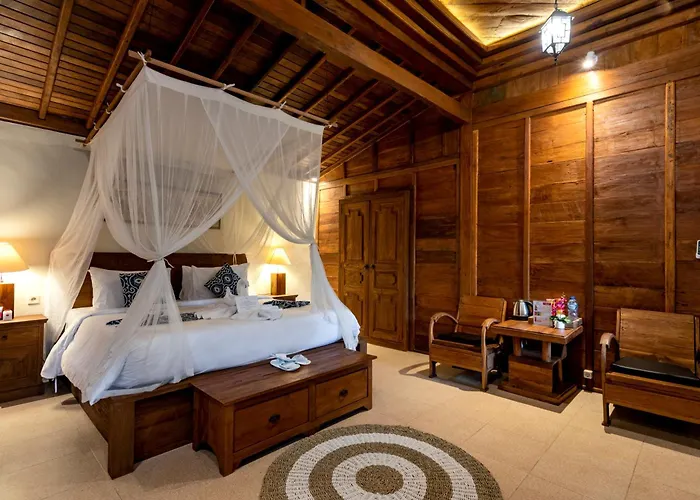 Taksu By Dhananjaya Hospitality 4* ウブド