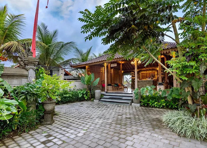 ホリデーパーク Taksu By Dhananjaya Hospitality ウブド